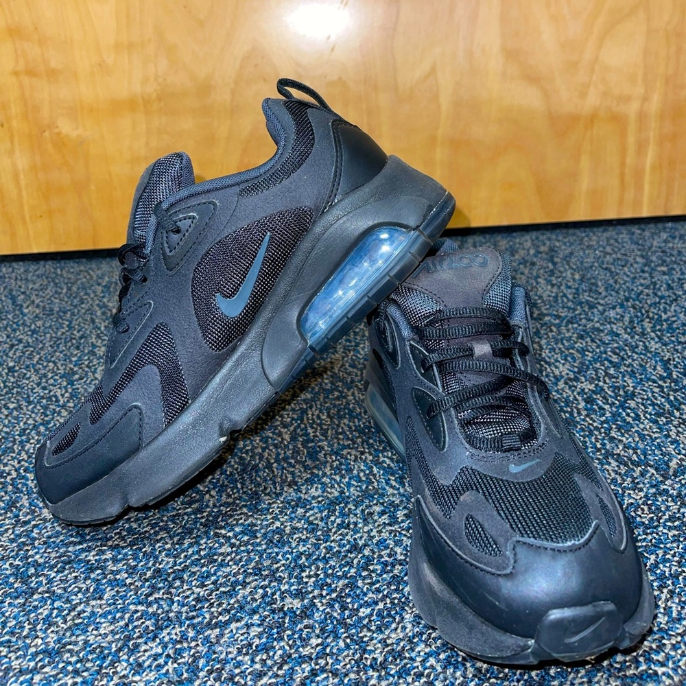 Black Nike shoes air max 90